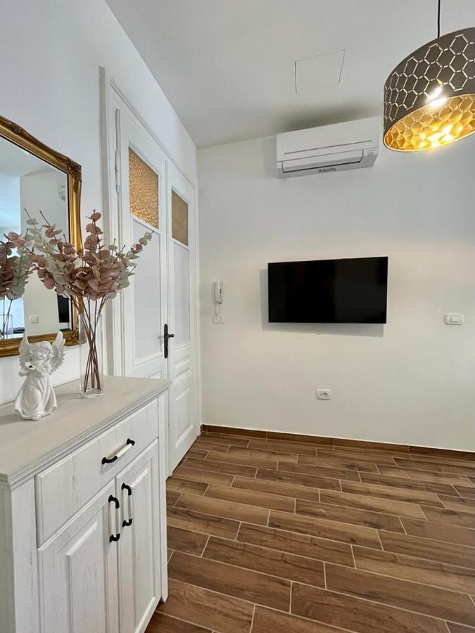 Lux Apartmans Lejlighed Pula Eksteriør billede